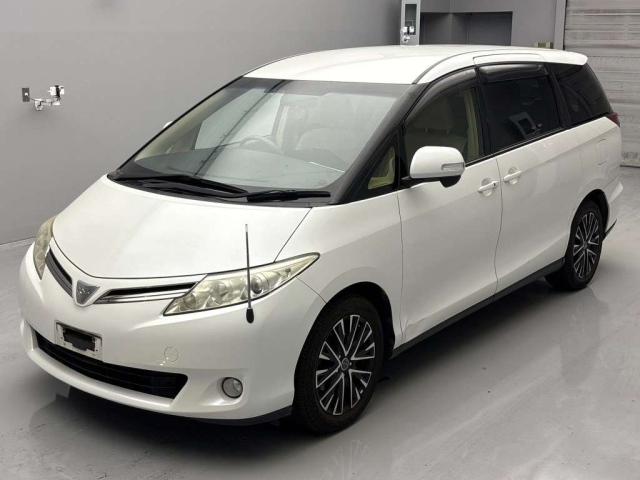 TOYOTA ESTIMA 2016