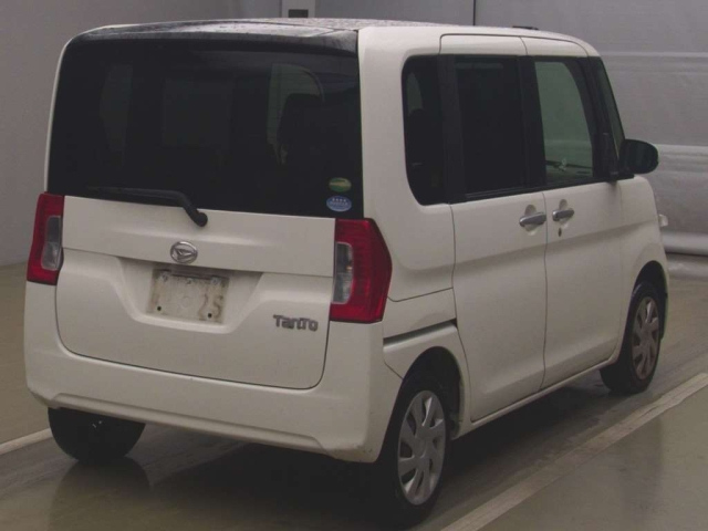 DAIHATSU TANTO 2018