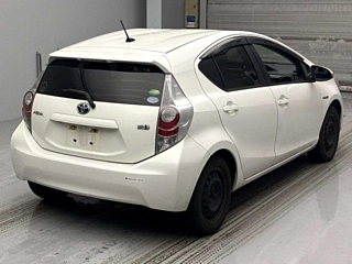 TOYOTA AQUA 2014