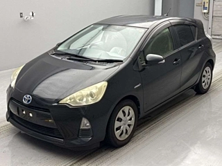 TOYOTA AQUA 2013