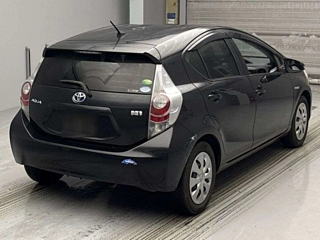 TOYOTA AQUA 2013