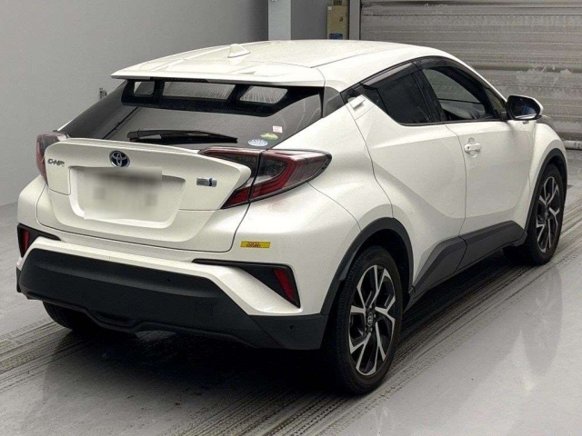 TOYOTA C-HR 2017