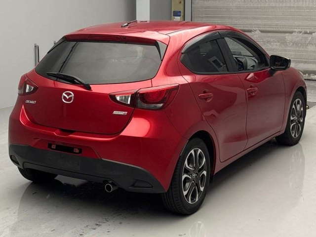MAZDA DEMIO 2015