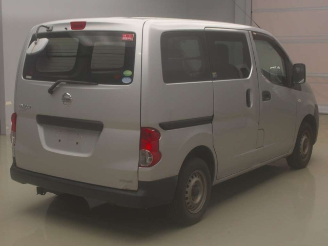 NISSAN NV200 2015