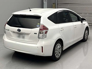 TOYOTA PRIUS ALPHA 2020