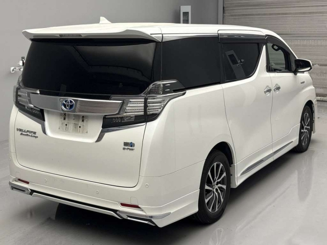 TOYOTA VELLFIRE 2015