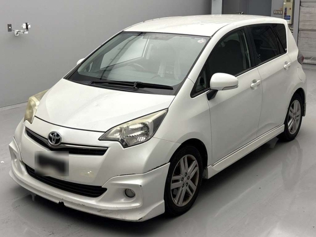 TOYOTA RACTIS 2010
