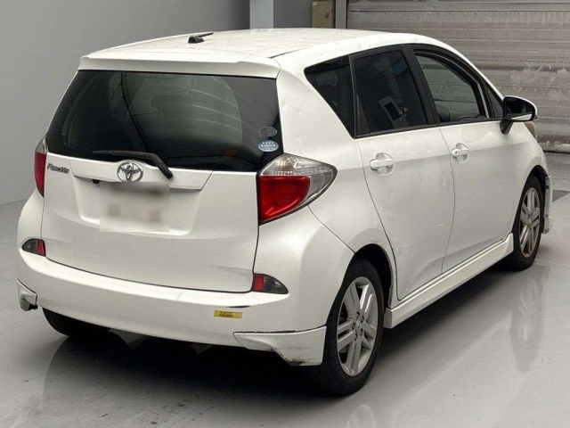 TOYOTA RACTIS 2010