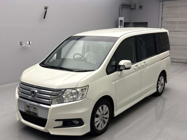 HONDA STEP WAGON 2010