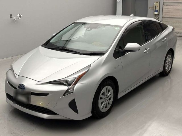 TOYOTA PRIUS 2018