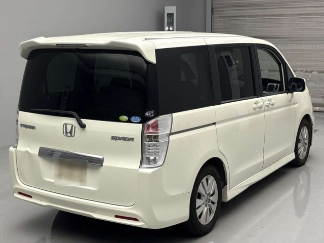 HONDA STEP WAGON 2010