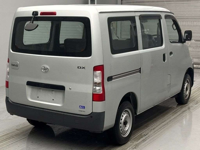 TOYOTA TOWN ACE VAN 2023