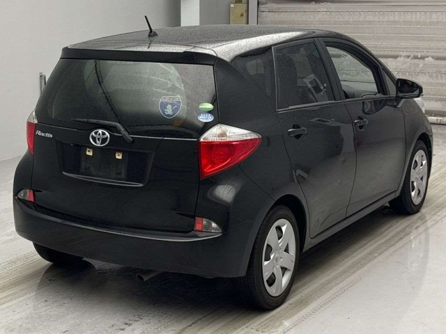 TOYOTA RACTIS 2012