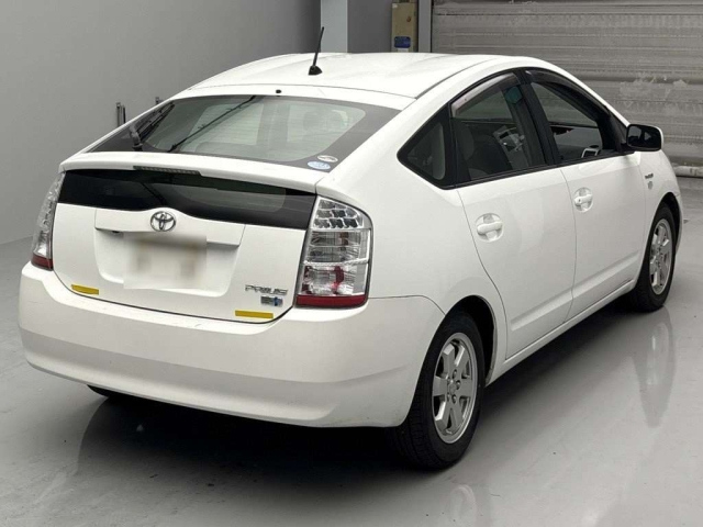 TOYOTA PRIUS 2010