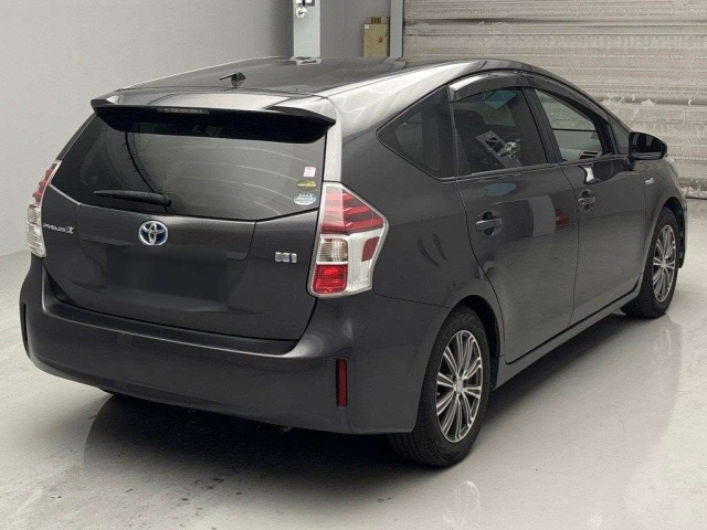 TOYOTA PRIUS ALPHA 2018