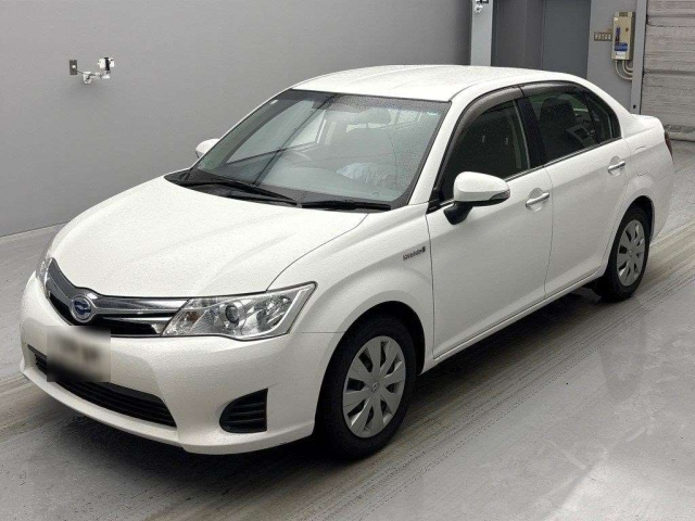 TOYOTA COROLLA AXIO 2013