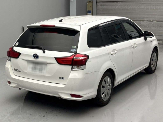 TOYOTA COROLLA FIELDER 2017