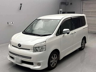 TOYOTA VOXY 2009