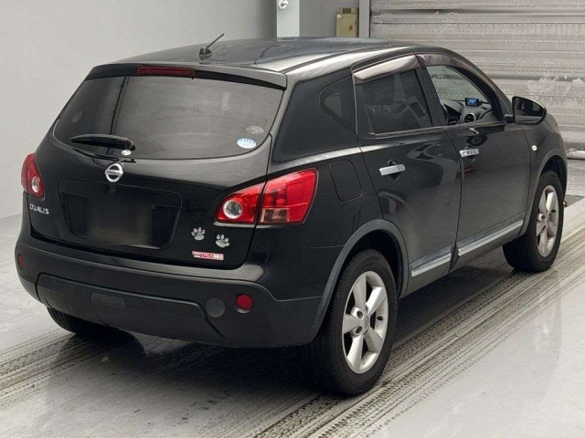 NISSAN DUALIS 2011