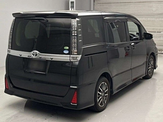 TOYOTA VOXY 2015