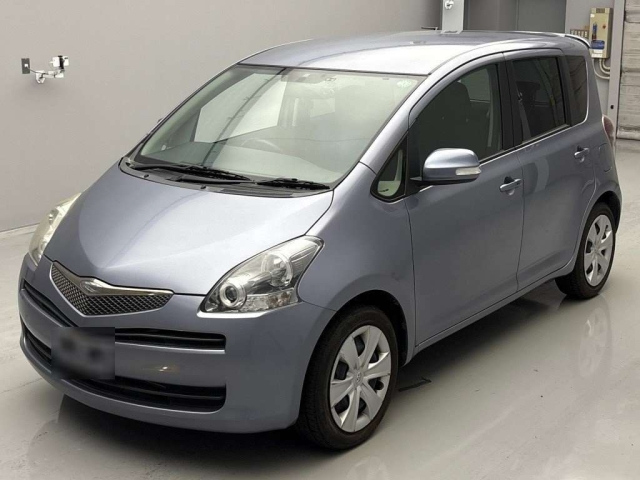 TOYOTA RACTIS 2010