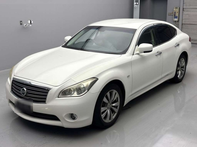 NISSAN FUGA 2012