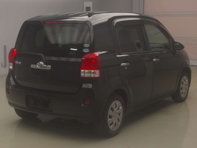 TOYOTA PORTE 2014
