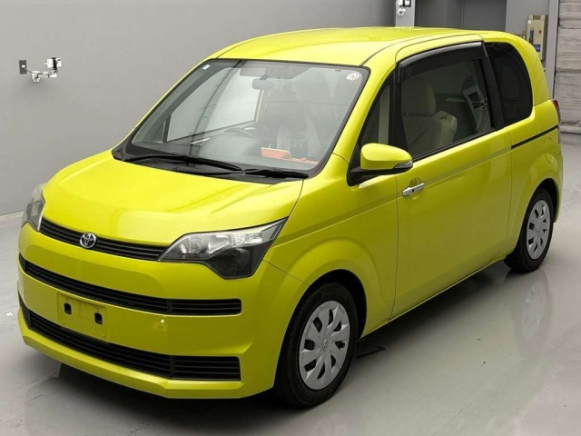 TOYOTA SPADE 2012