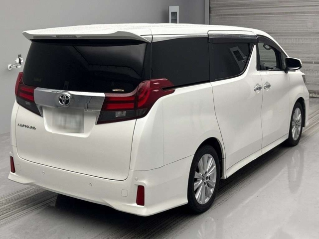 TOYOTA ALPHARD 2015