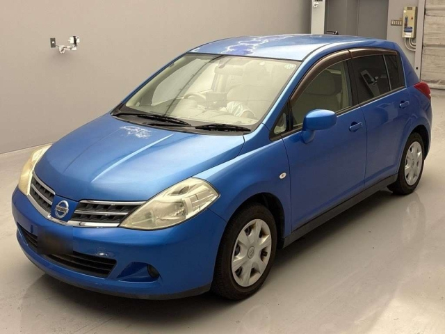 NISSAN TIIDA 2009