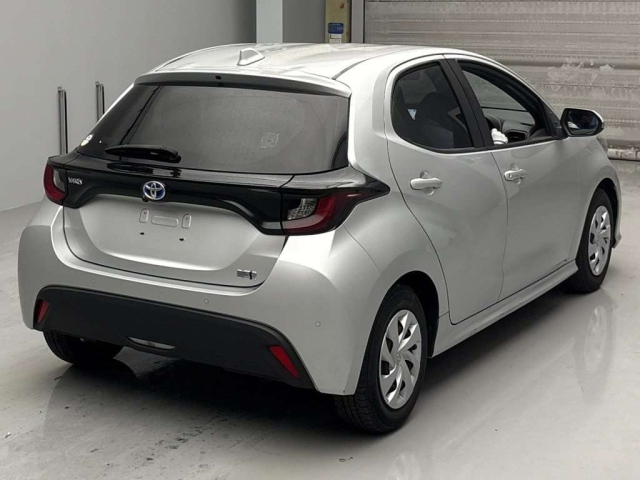 TOYOTA YARIS 2021