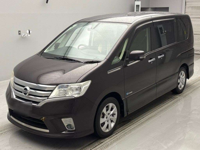 NISSAN SERENA 2013