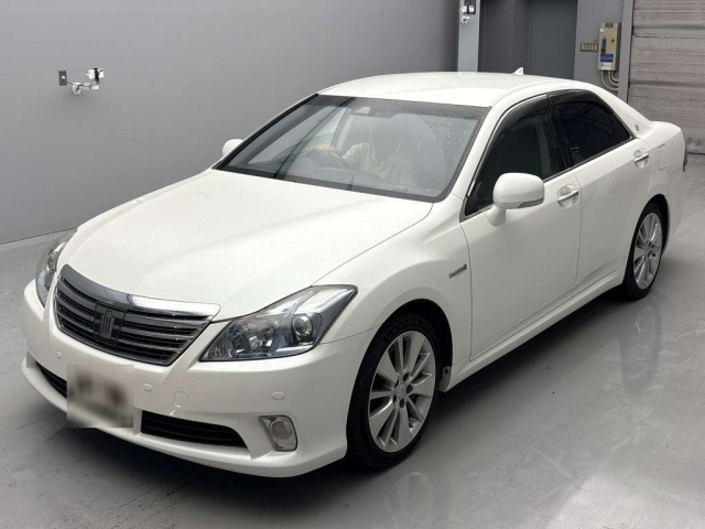 TOYOTA CROWN 2010