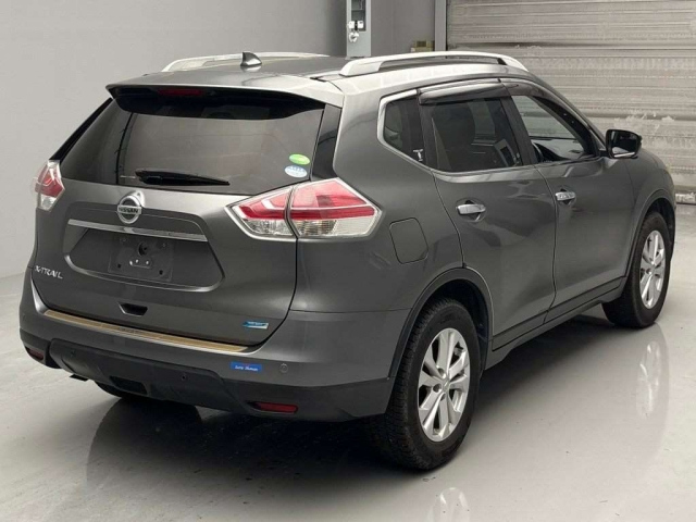 NISSAN X-TRAIL 2015