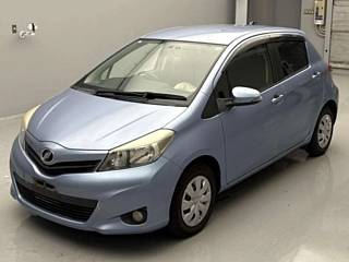 TOYOTA VITZ 2013