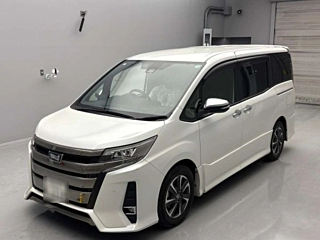 TOYOTA NOAH 2021