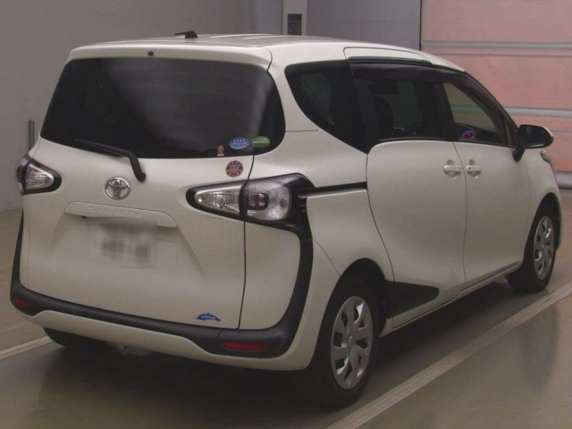 TOYOTA SIENTA 2018