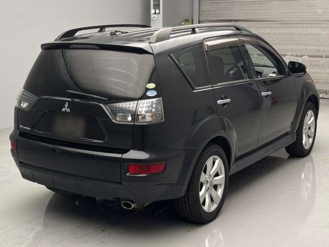 MITSUBISHI OUTLANDER 2009