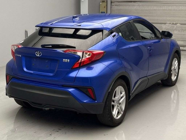 TOYOTA C-HR 2021