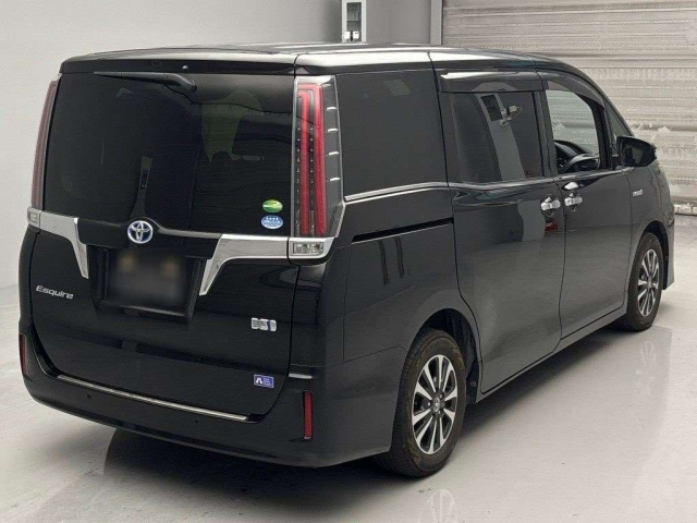 TOYOTA ESQUIRE 2020