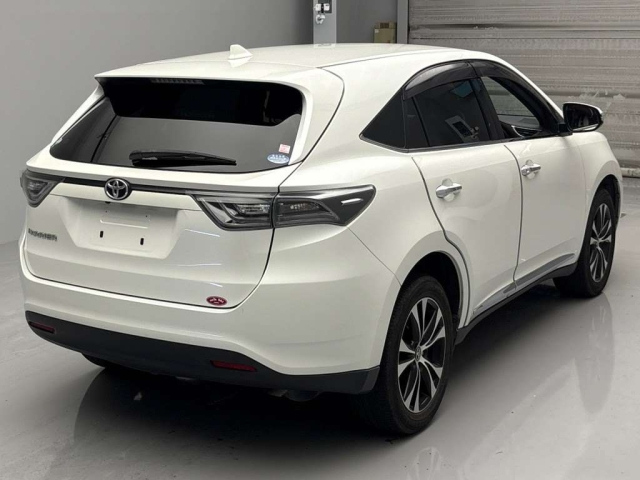 TOYOTA HARRIER 2016