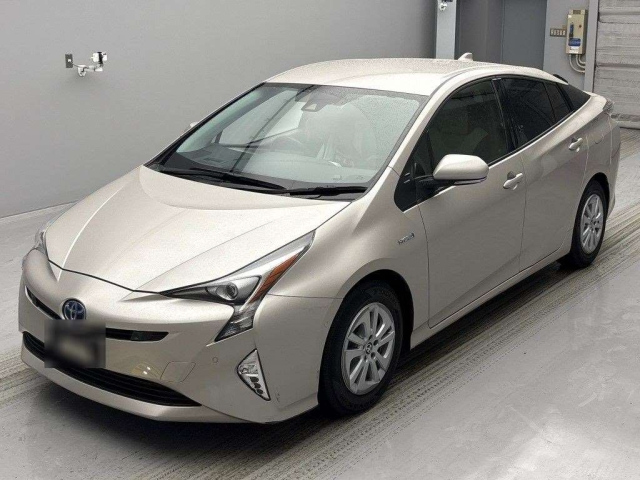 TOYOTA PRIUS 2017