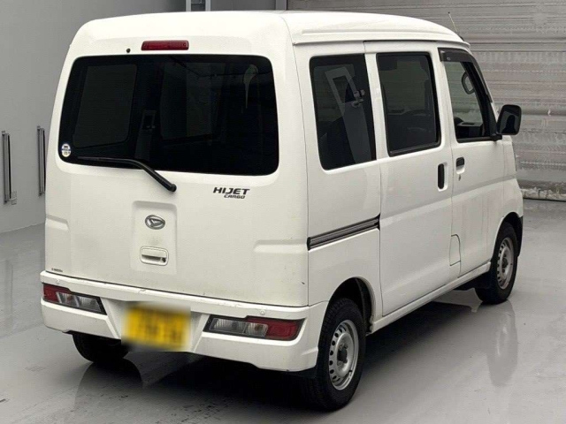 DAIHATSU HIJET VAN 2021