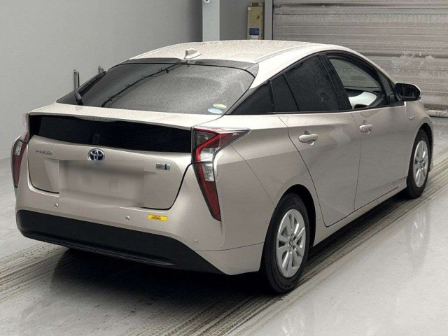 TOYOTA PRIUS 2017