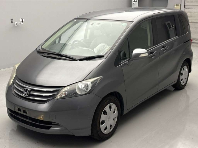 HONDA FREED 2010