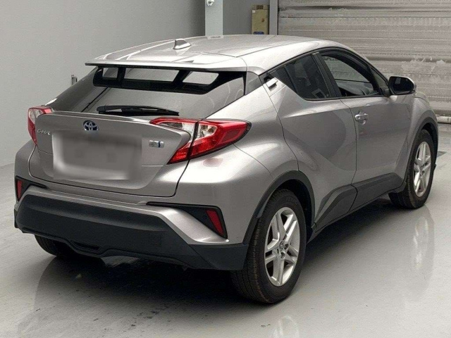 TOYOTA C-HR 2021