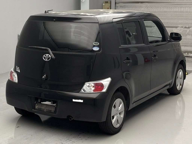 TOYOTA BB 2010