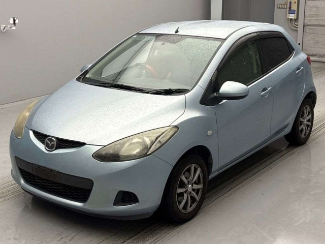 MAZDA DEMIO 2010