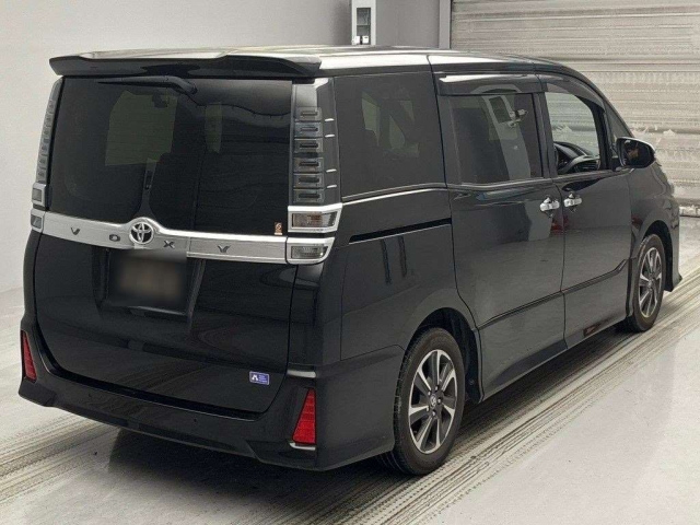 TOYOTA VOXY 2020