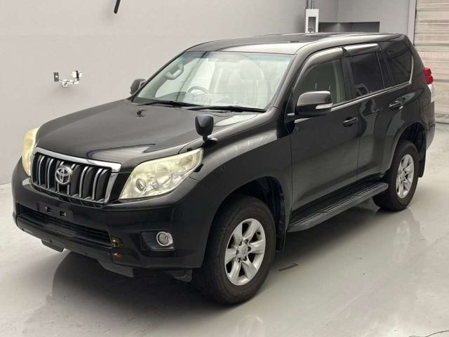 TOYOTA LAND CRUISER PRADO 2013